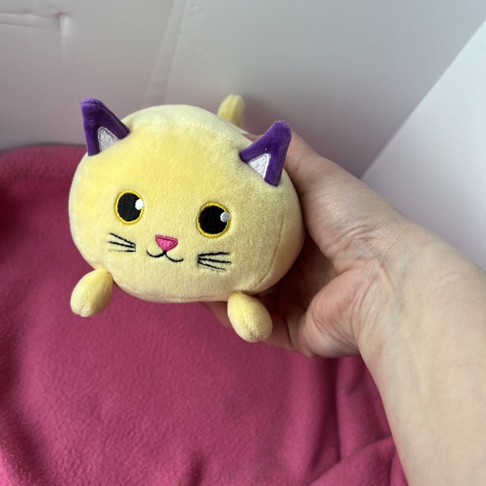 ideal toys direct plush‎ Cat Yellow Potato Shaped